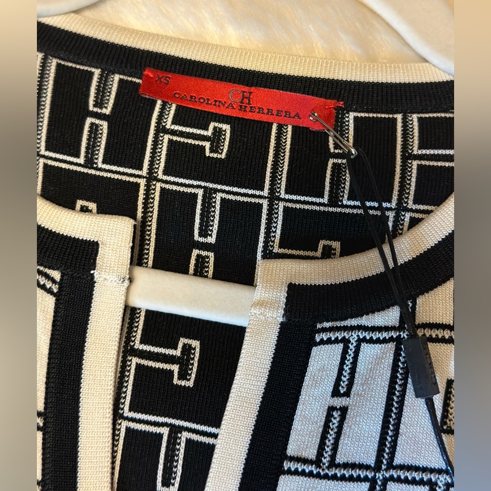 Carolina Herrera Dress - Picture 2 of 13